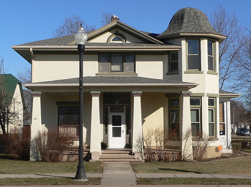 File:Koobs house (Scotland SD) from W 1.JPG